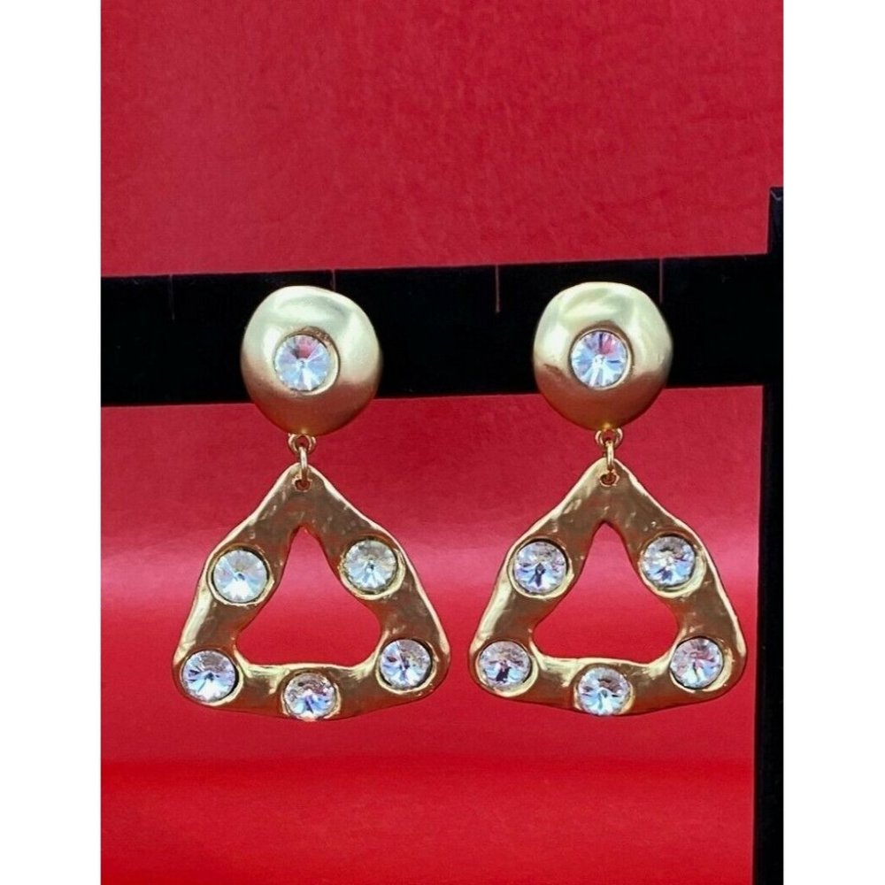 Vintage Norma Jean Large Triangle Etruscan Rivoli Matte Gold Tone Clip Earrings - Picture 1 of 8